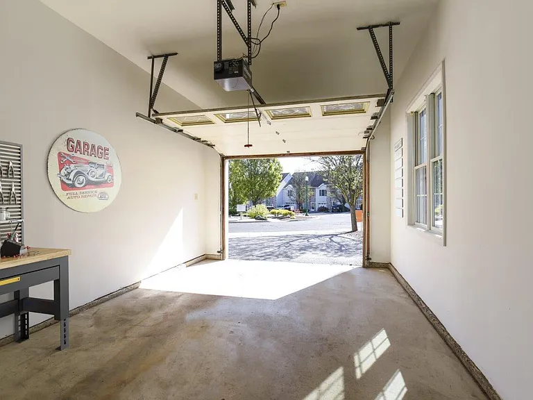 Springhouse Townhomes — Photo 11