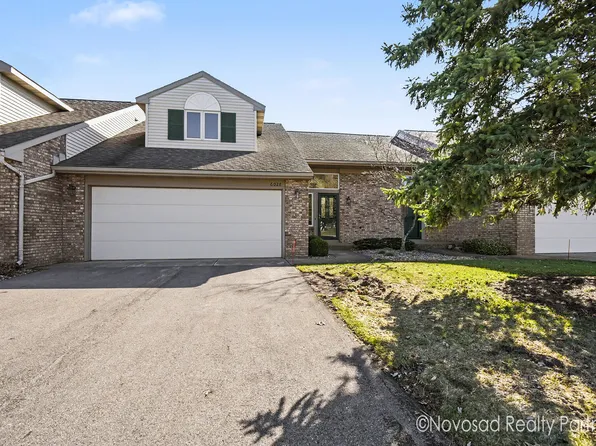 6028 Gleneagle Dr, Hudsonville, MI 49426