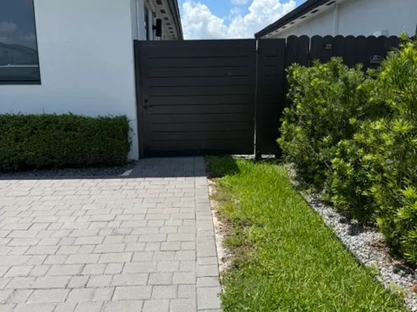 12920 SW 227th St, Miami, FL 33170