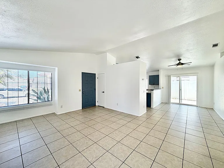 29677 Woodlands Ave — Photo 7