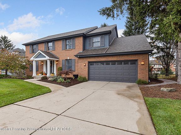 3rd image of 2172 White Owl Way