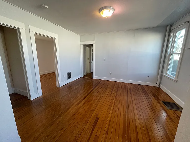 26 Livingston Ave — Photo 4