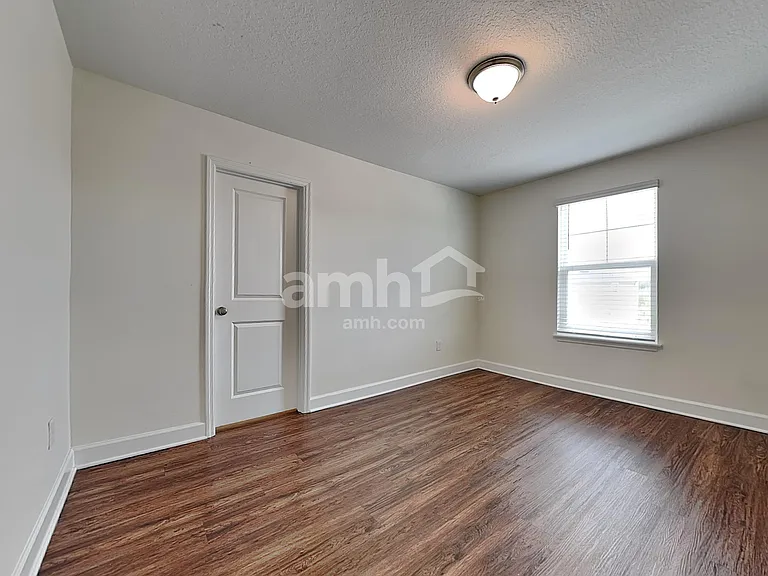 1045 Walden Pond Dr — Photo 24