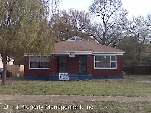 1st image of 160 Eastview Dr