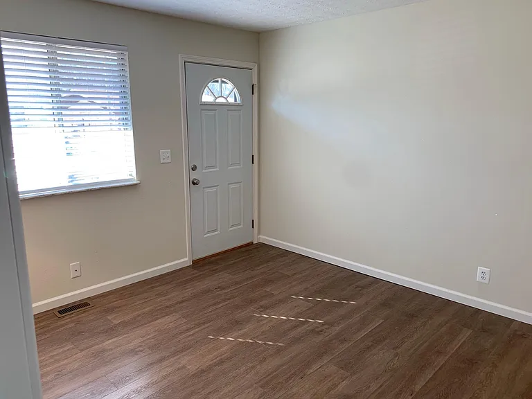716 Patty Dr #B — Photo 1