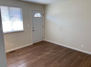 716 Patty Dr APT B, Maryville, IL 62062