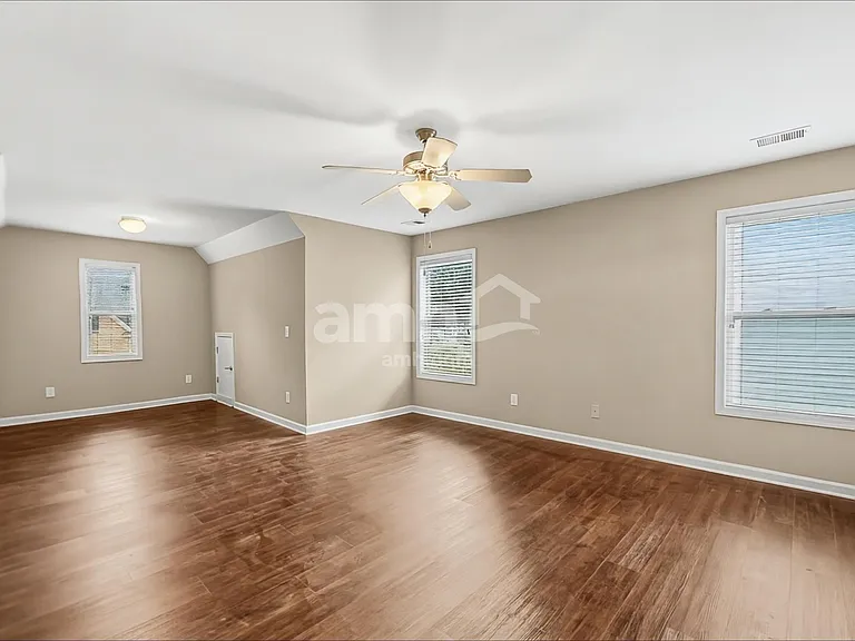 492 Winter Haven Ln — Photo 10