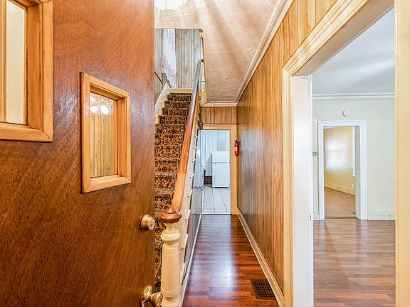 5th image of 367 E 187th St