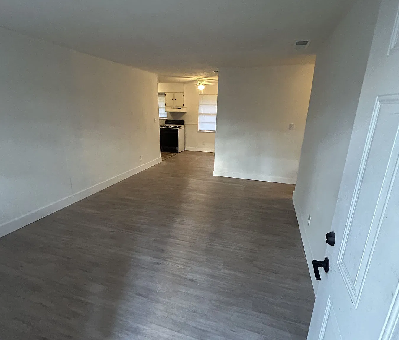 3 bed, 1025 sqft, $1,400 — Photo 4