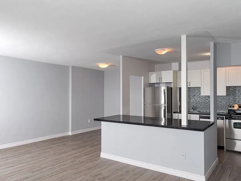2185 Lawrence Ave E — Photo 25