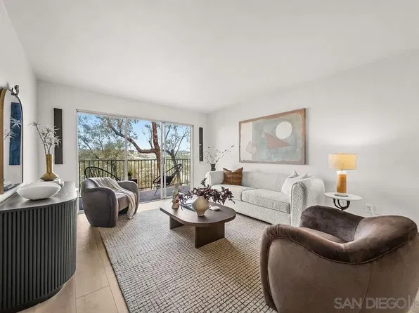 2330 Hosp Way Unit 304, Carlsbad, CA 92008