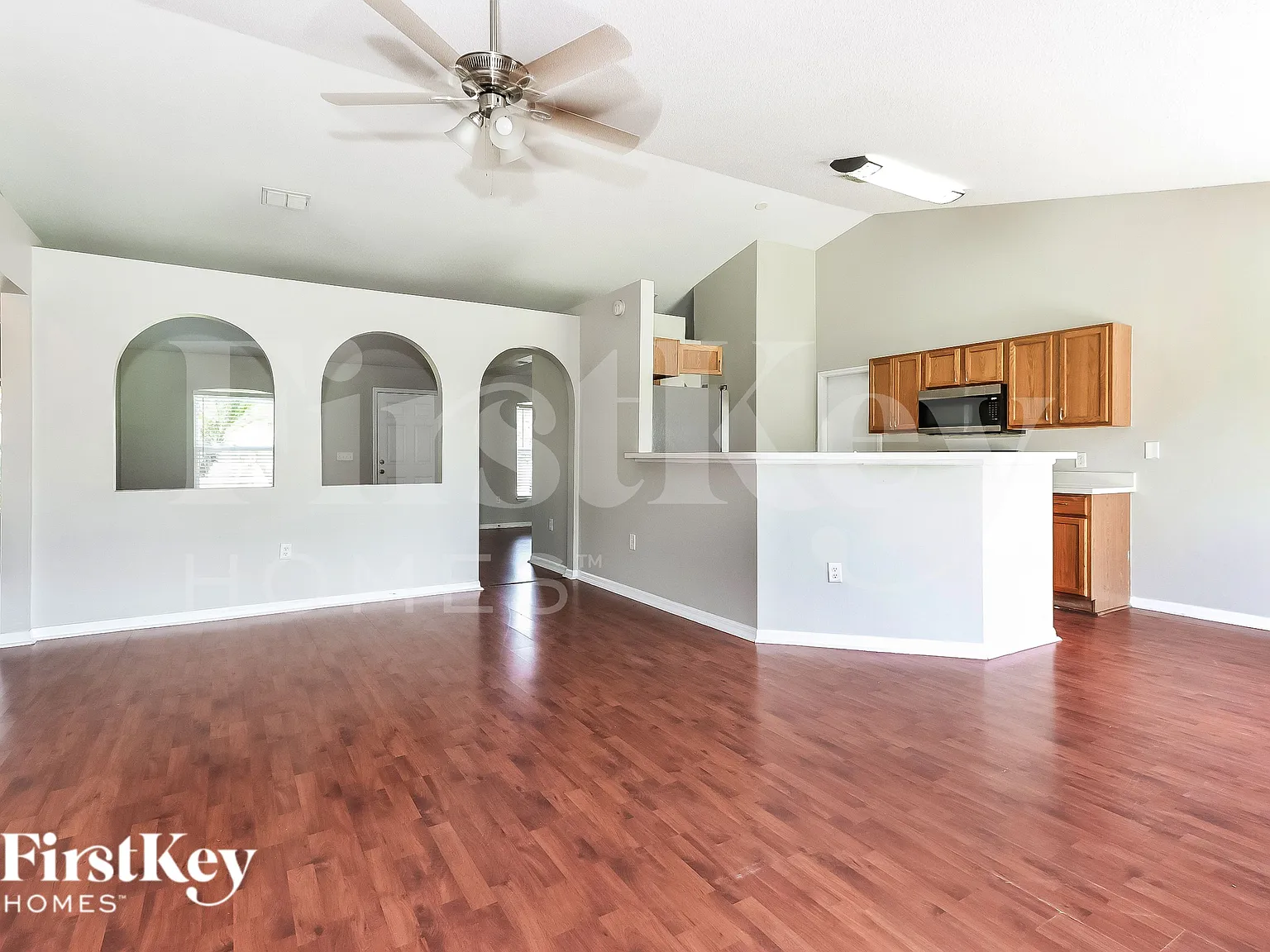 4 bed, 2.0 bath, 1770 sqft, $2,200 — Photo 4