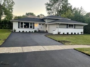 618 E Princeton St, Palatine, IL 60074