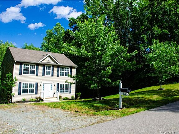 4th image of 376 Oxford Ln