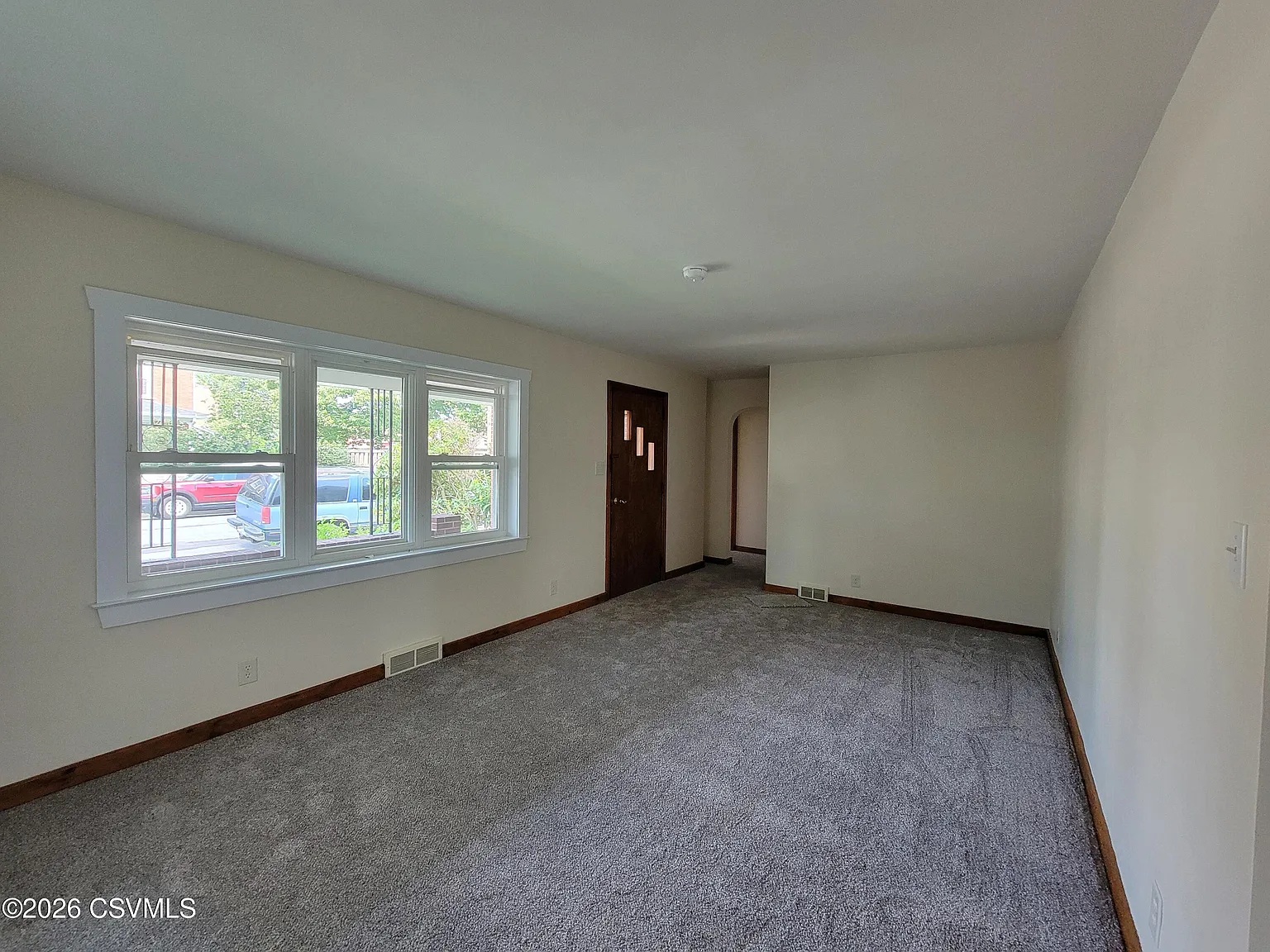 2 bed, 1000 sqft, $1,150 — Photo 4