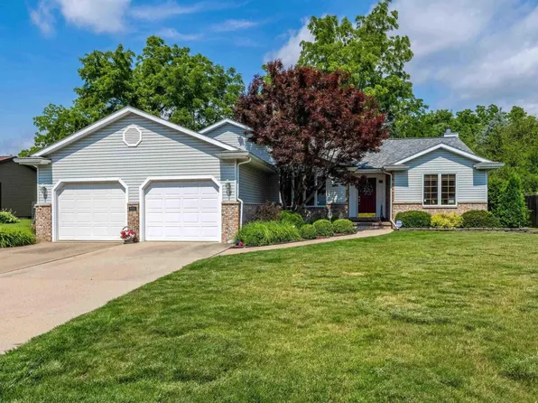 804 E 6th St, Coal Valley, IL 61240