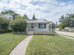 4114 Winifred St, Wayne, MI 48184