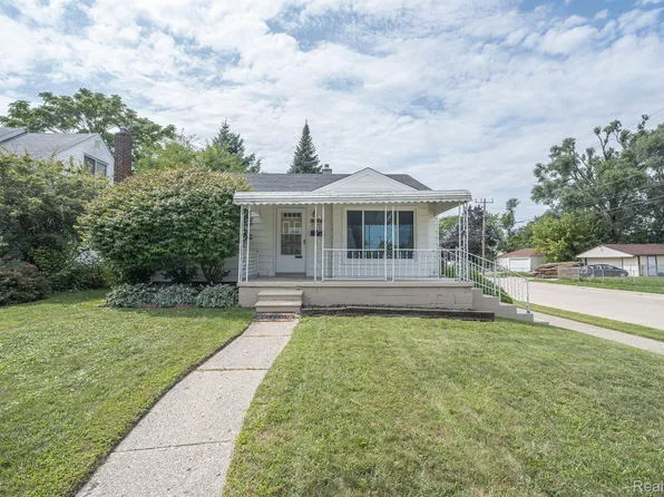 4114 Winifred St, Wayne, MI 48184