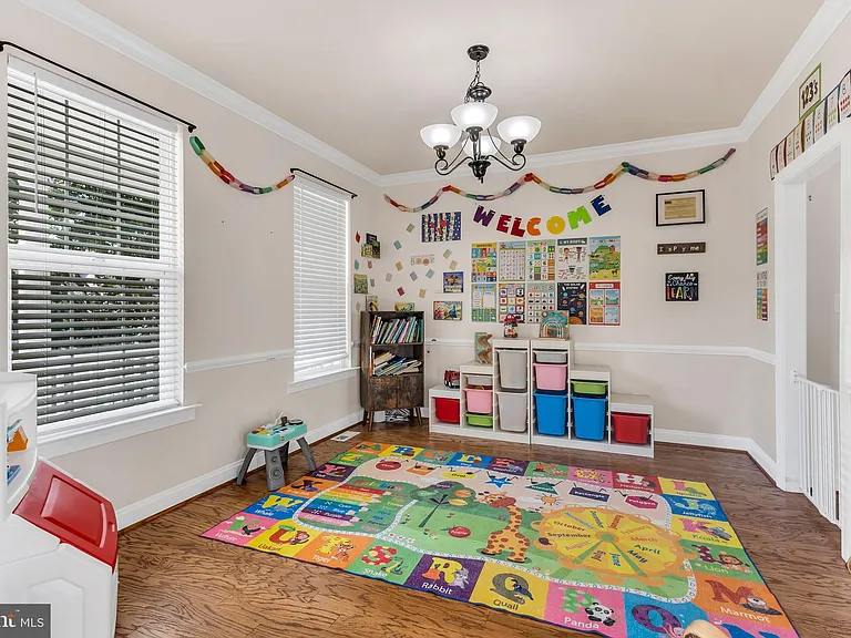 23636 Hansel Ct — Photo 37