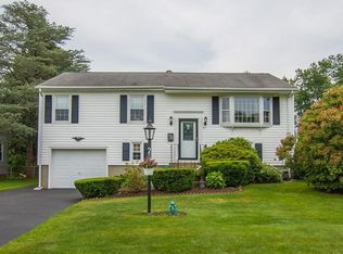 107 Fordham Dr, Somerset, MA 02726