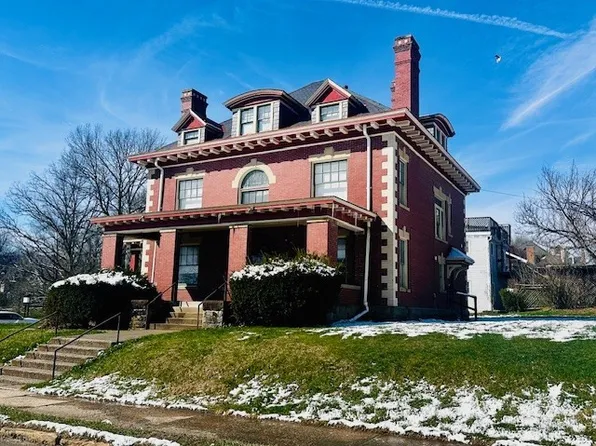 311 N Richhill St, Waynesburg, PA 15370