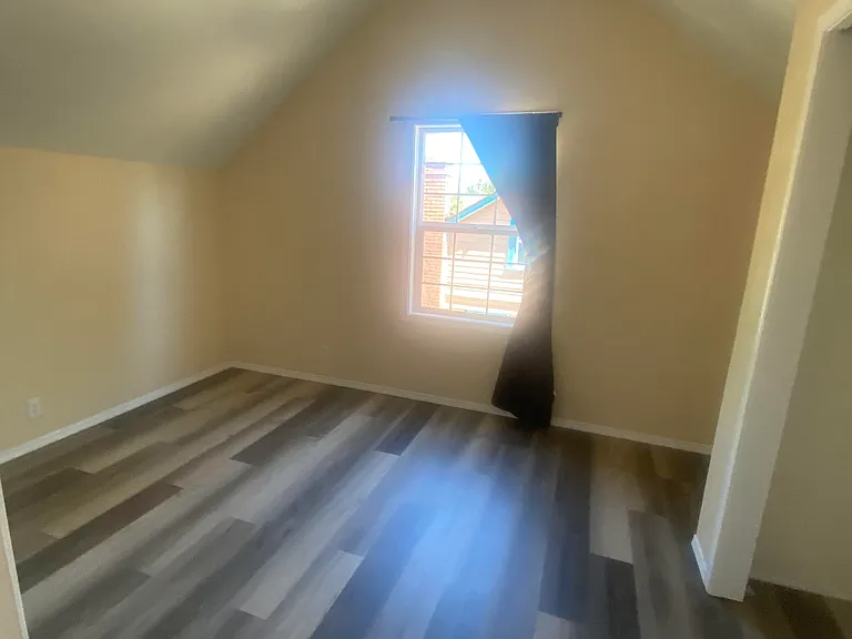 1620 Broadway St NE — Photo 18