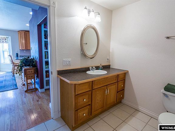 3rd image of 2035 Adobe Ave