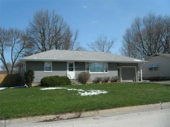 3103 5th St, Emmetsburg, IA 50536