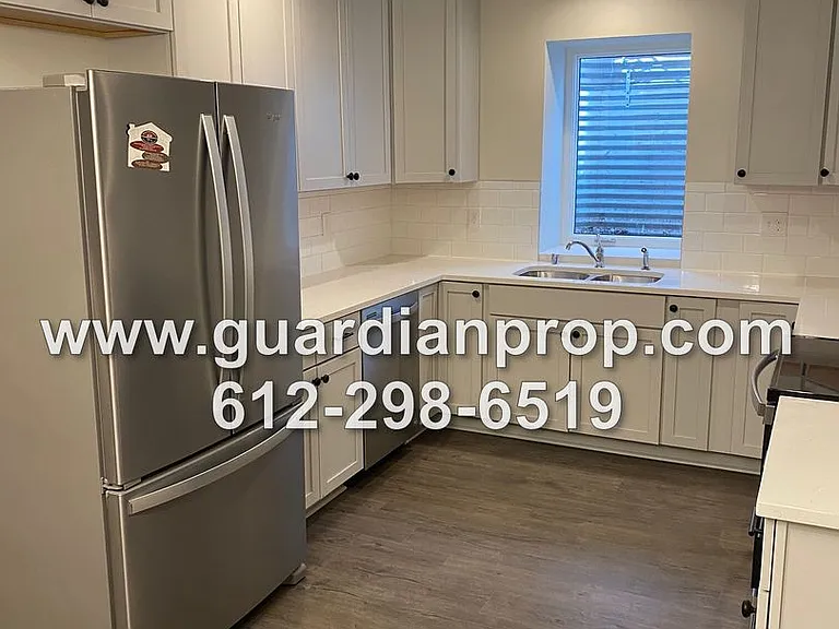 1560 Portland Avenue — Photo 2