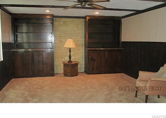 4th image of 4246 Oakwood Ave