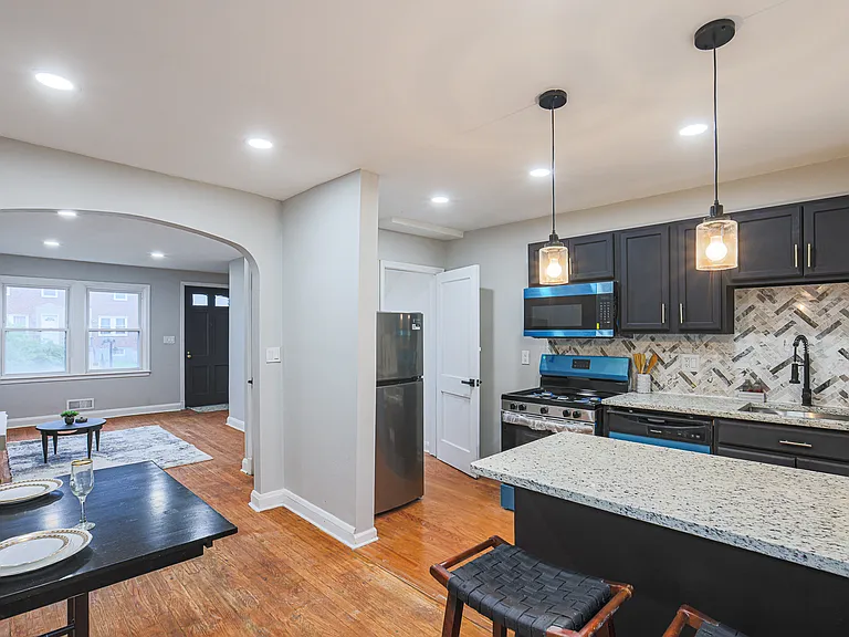 3635 Lyndale Ave — Photo 12