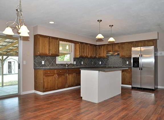5th image of 537 E Parkwood Dr