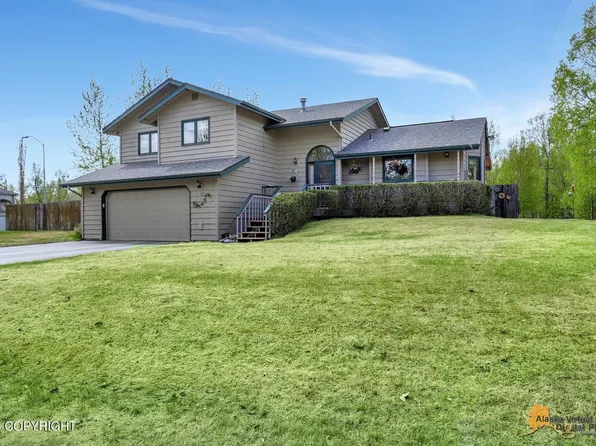 2395 N Kelso Ln, Palmer, AK 99645