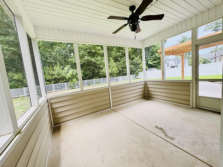3571 Brampton Dr — Photo 19