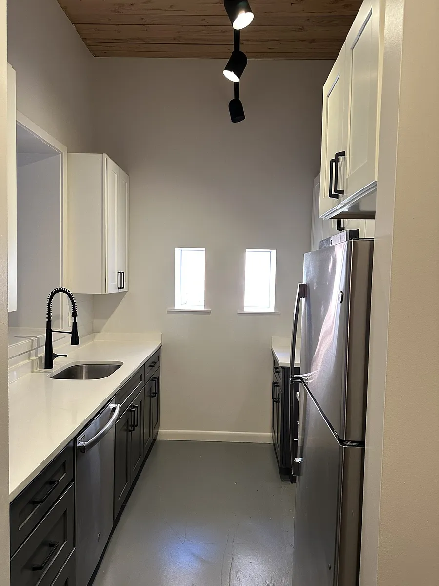 Building Photo - 88 gerrish