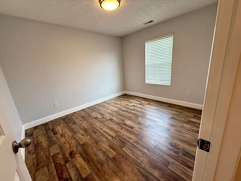 8163 Royal Elm Dr — Photo 14