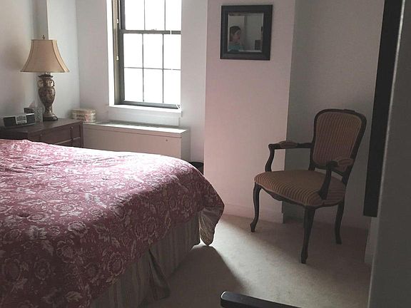 4th image of 219 S 18th St #1419