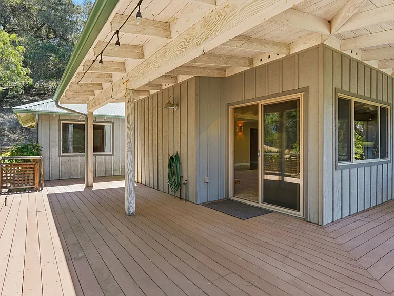 1585 Tecalote Dr — Photo 26