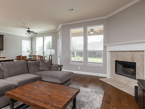4th image of 2501 Coral Cove Ct