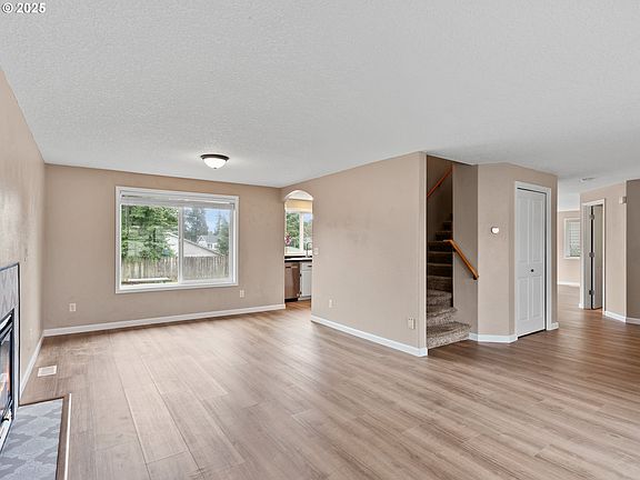 5th image of 10501 NE 81st St