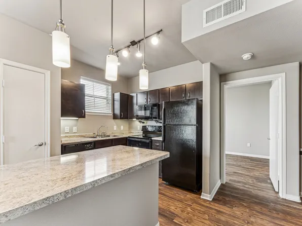 Gateway Cedars Apartments