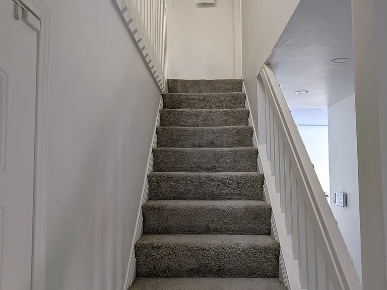 2852 Lee St — Photo 9