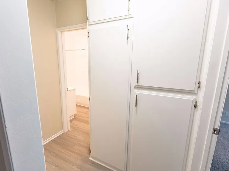 18400 Prairie Street — Photo 33