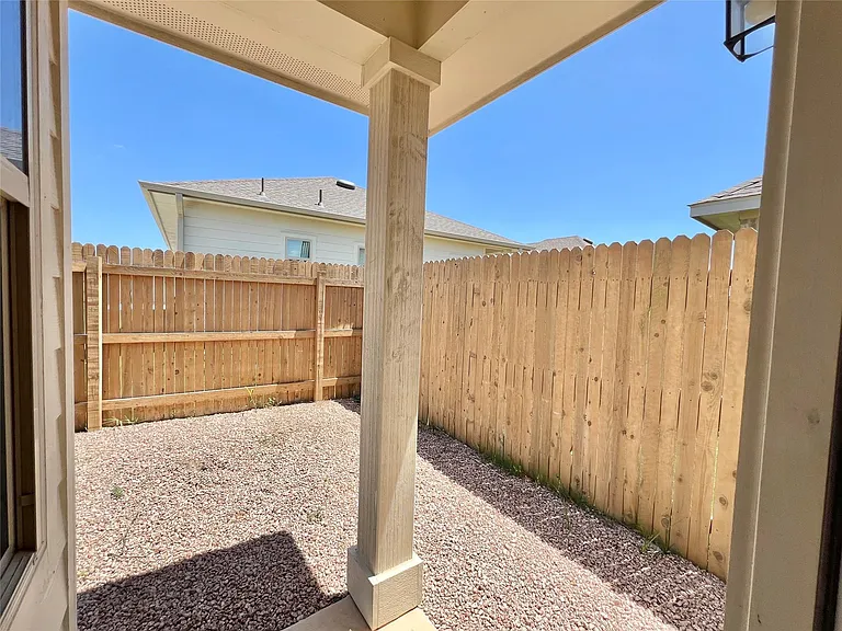 401 Arabian Colt Dr — Photo 17