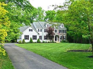 10 Waterview Dr, Pilesgrove, NJ 08098