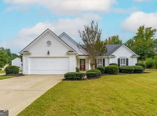 3730 Lakeheath Dr, Cumming, GA 30041