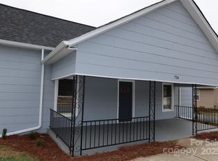 716 E Main St, Maiden, NC 28650