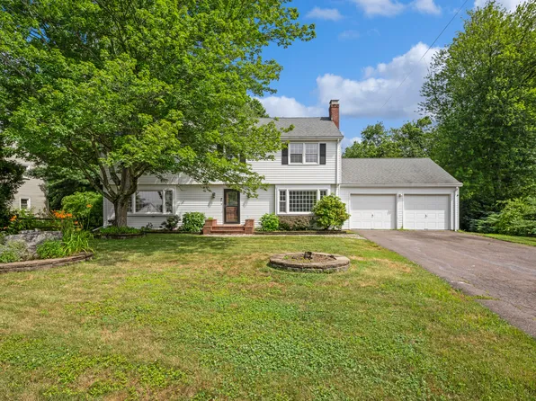 31 Glenwood Drive, Wethersfield, CT 06109