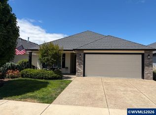 725 SE Glendover Ln, Dallas, OR 97338