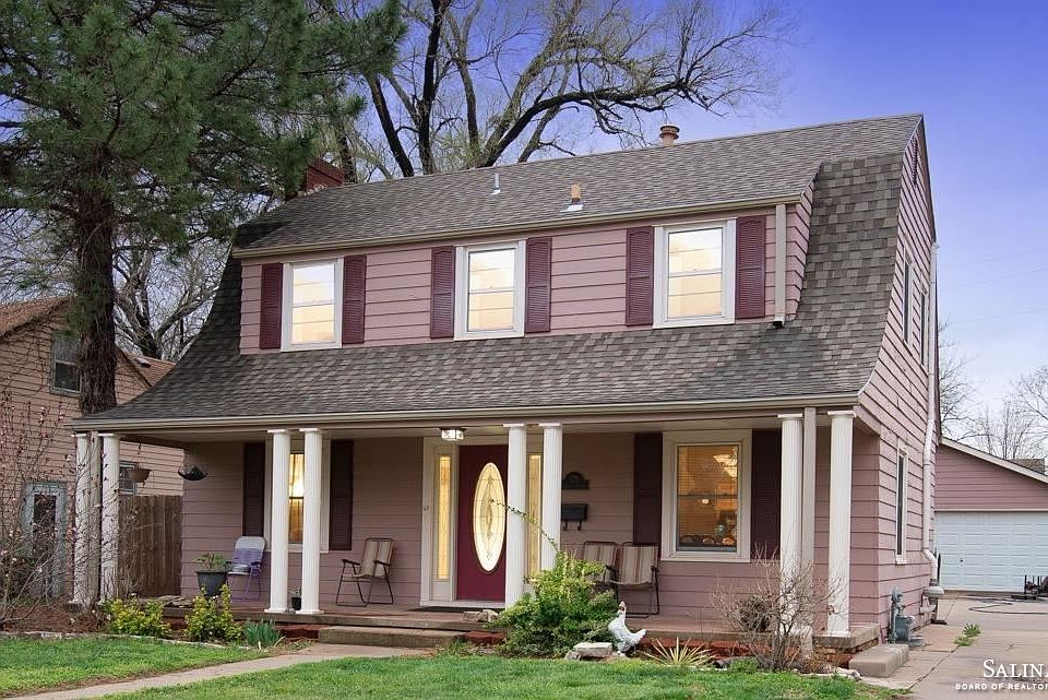 1st image of 525 W Beloit Ave